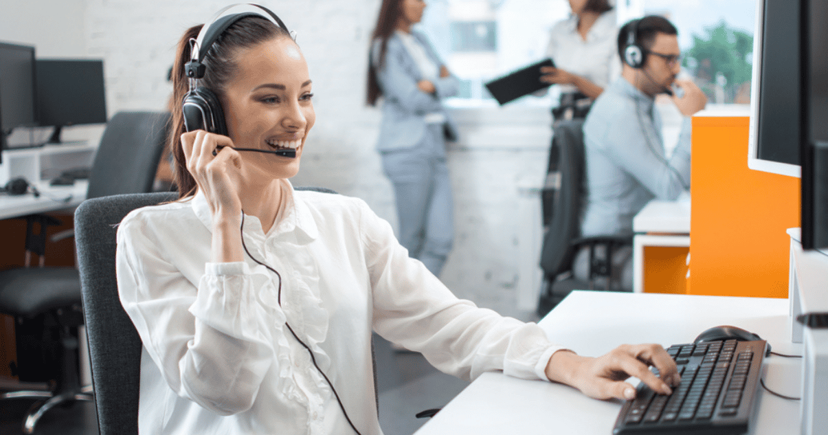Woman working on custumer service helping Billforwards clients