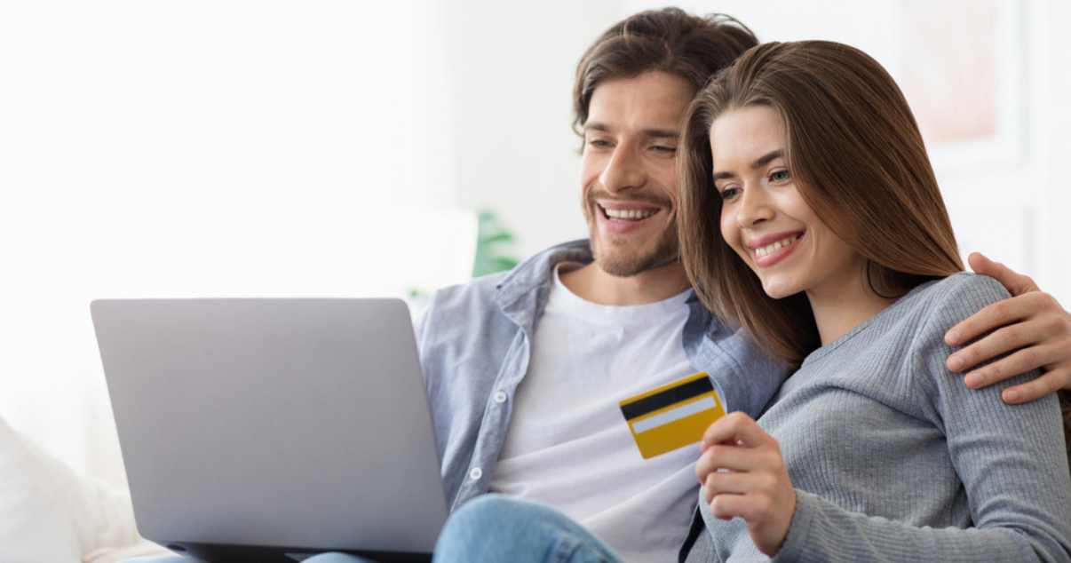 Young couple is ready to get started with Billforward’s subscription billing platform since they found out it includes quickbooks integration